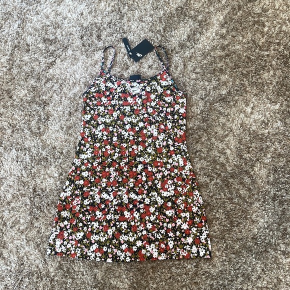 Nike Dress - Picture 3 of 8